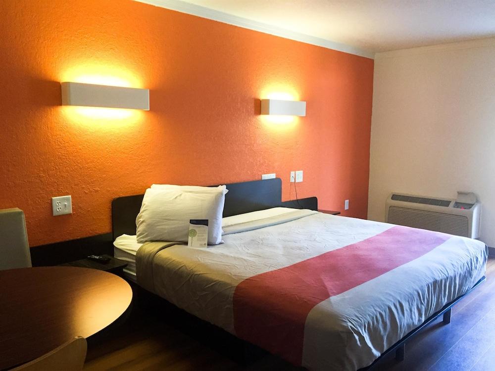 Motel 6-Tampa, Fl - Fairgrounds Heartland Zewnętrze zdjęcie